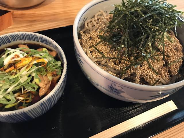 閉店 極太蕎麦とラー油がクセになる!人気ラーメン店が手掛ける新店 閉店 極太蕎麦とラー油がクセになる!人気ラーメン店が手掛ける新店