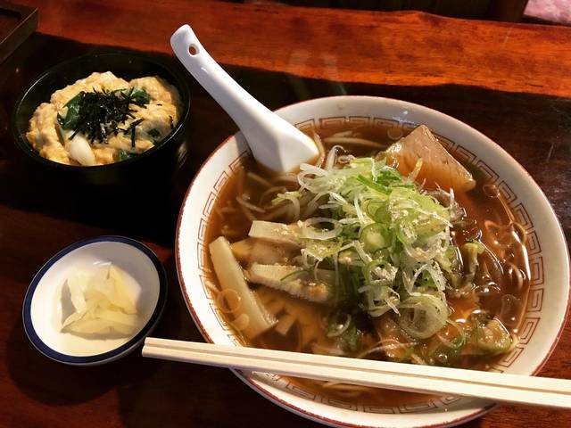 京都ランチめぐり 平安神宮鳥居スグの老舗うどん 安くて和む美味しさ 学生にも人気 お福 Kyotopi キョウトピ 京都観光情報 旅行 グルメ