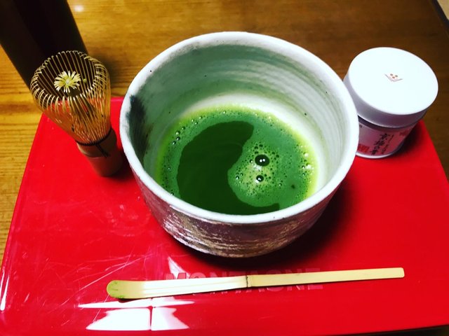 京都グッズ】日常でもお抹茶一服☆専門店集まる寺町通りの骨董・茶道具