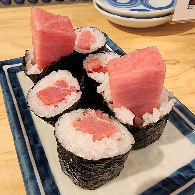 【京都駅前】ヨドバシの大納得すし酒場！昼飲みにも最適「すし酒場 さしす」