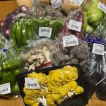 【京都野菜】夏の京野菜＆フルーツで大盛況！京都最大級ファーマーズマーケット「たわわ朝霧」