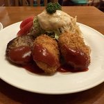 【京都ランチ】京都人に50年以上愛される洋食の名店。四条河原町「サラダの店 サンチョ」