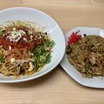 【京都】腹パン確定!クセになる汁なし担々麺と甘辛炒飯 伏見の行列店「たぬき屋」