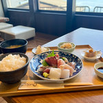 【京都】海の恵みを味わう、海辺のカフェ食堂で贅沢ランチ『地産食堂HISAMI』