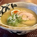 【京都ランチ】夜の名物「鶏そば」が昼に登場　炭火焼鳥の人気店「串くら 京都本店」