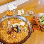 【京都・新店速報】五条に本場がやってきた！1,300円で味わう「魚介パエリア」の出汁が凄すぎる