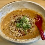 【京都】宇治の名店がついに支店を！沼る美味しさの麻辣担々麺が人気「三国志 六地蔵店」