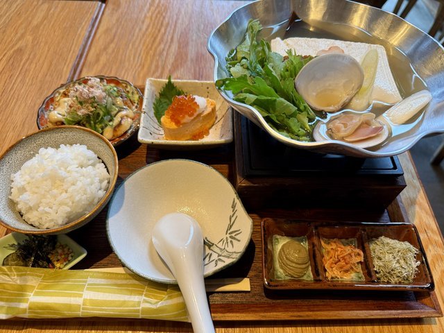 京都の朝食が熱い！自家製湯どうふが主役、週末限定の多彩な朝ごはん