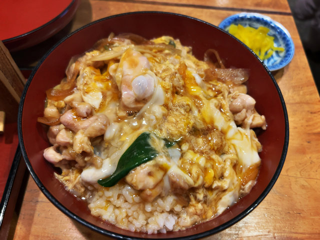 【京都蕎麦】上品な出汁＆絶品トロトロ親子丼☆ペッパーくん受付のアニメ聖地名店「司津屋」の画像