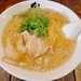 【京都】唯一残る名店で味わう黄金の背脂豚骨醤油ラーメン　色褪せない美味しさ