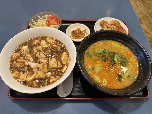 【京都ランチ】安すぎる&hellip;担々麺＋麻婆丼＋唐揚げ+珈琲で1,180円！満腹すぎる町中華