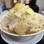 【京都】二郎系デビューにも◎ 中華そば・つけ麺も揃う万能ラーメン店「この味出来太蔵」