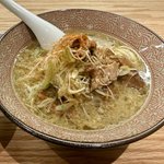 【京都】住宅街に高級中華が本気で手掛けるラーメン店が誕生！御所南「ラーメンまきさだ」