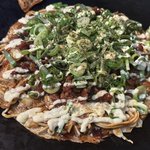【京都駅】予約必須、お好み焼きの名店！ホルモンと甘辛ソースが絶品「あらた」