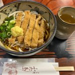 【京都うどん】お揚げさんたっぷり『冷やしきつね』☆北野天満宮門前の老舗食堂「ふた葉」