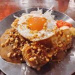 【京都ランチ】市役所近くの秘密基地でかぶりつく！1000円で肉欲を満たす豚卵定食