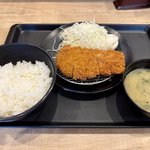 【京都】店舗増加中！550円ロースかつ朝定食が高コスパ、早めのランチにも「松のや」