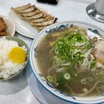 【京都ラーメン】セットがお得すぎ、山科で愛される名店！創業40年以上、深夜2時まで「天」