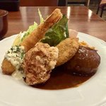 【京都ランチ】ハンバーグも海老フライも唐揚げも！自分好みに楽しめる街の洋食店「ピカタ」