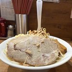 【京都ラーメン】レンゲが立つ超濃厚な二郎系！京都屈指の人気店「極鶏 円町店」