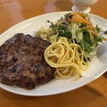 【京都ランチ】レトロ酒場街の実力派ビストロ！待望の昼営業は肉肉しい和牛ハンバーグ