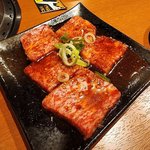 【京都】烏丸で使いやすい人気焼肉店　6,000円から飲み放題付きコースあり「庭園」