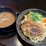 【京都】住宅街で見つけた濃厚ラーメン店！名物"厚切りとろ肉"が人気「二代目 五山」