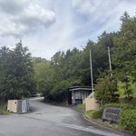 【京都直売所】山間で見つけた！知る人ぞ知る老舗和菓子店の立派な工場「とらや」